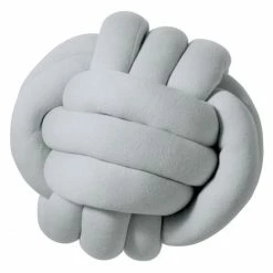 Nordic Coast Company Zopf Strick Knotenkissen - 40x40 Cm - Hellgrau 11 Nordic Coast Company Zopf Strick Knotenkissen - 40x40 Cm - Hellgrau -Pip Studio Shop unnamed file 1277